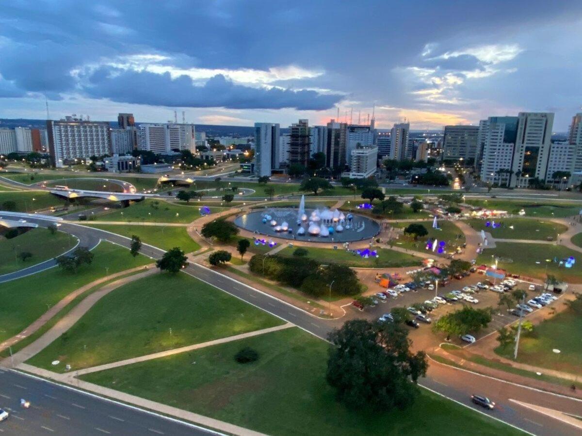 Flat Encantador No 11º Com Vista Pra Torre De Tv Brasilia Exterior photo